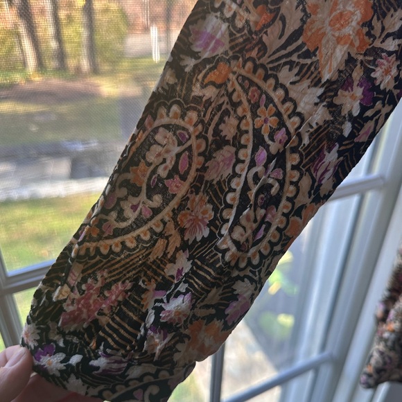 Jane & Delancey Floral Womans Blouse Tunic Long Sleeve Paisley Pleaded front - Picture 8 of 13